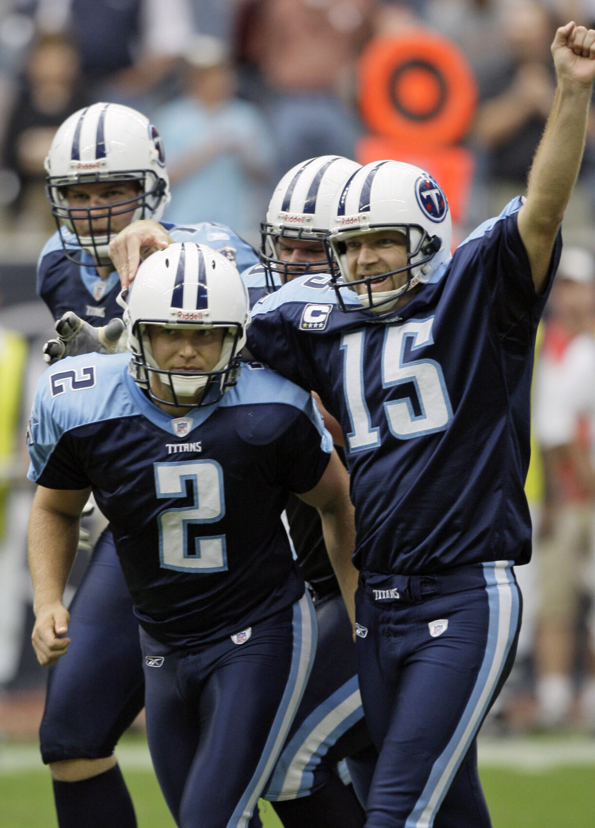 2007: Rob Bironas kicks an NFL-record eight field goals